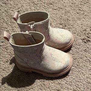 Cat & Jack Cream Floral Kids Boots